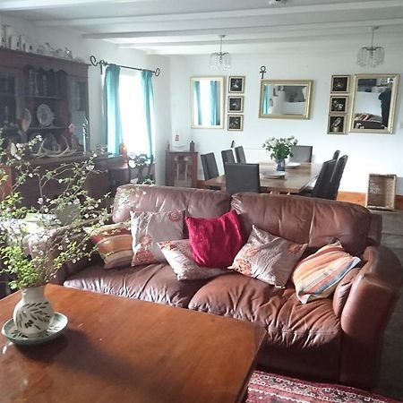 Kidwelly Middle Mill Bed & Breakfast エクステリア 写真