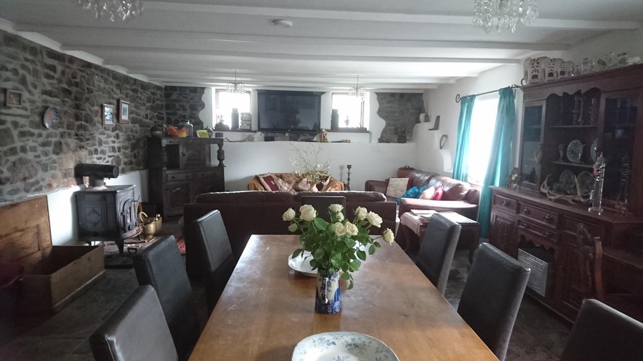 Kidwelly Middle Mill Bed & Breakfast エクステリア 写真