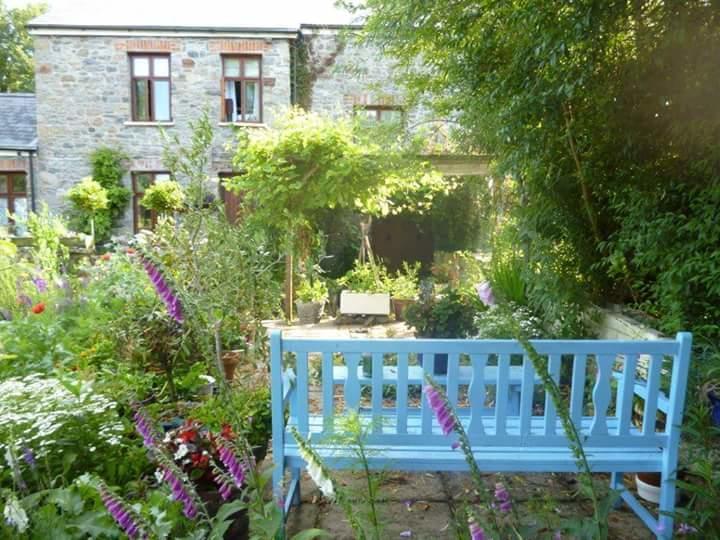 Kidwelly Middle Mill Bed & Breakfast エクステリア 写真